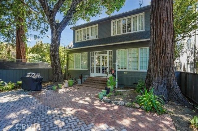 1124 Douglas, Burlingame, CA 94010