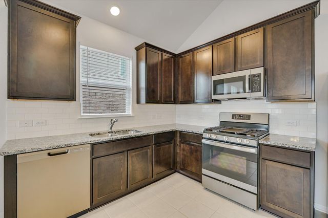 136 Gamble ST, Buda, TX 78610