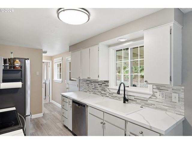 9405 Ne 10TH St, Vancouver, WA 98664