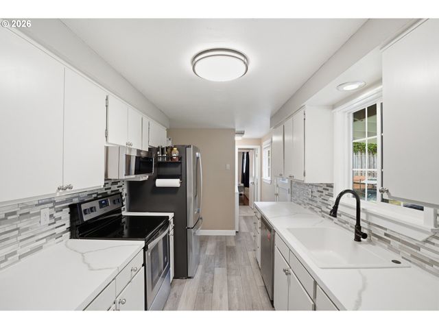 9405 Ne 10TH St, Vancouver, WA 98664