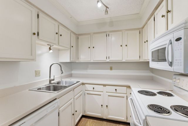 4487 Post Pl Apt 172, Nashville, TN 37205