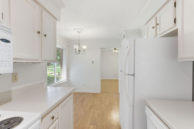 4487 Post Pl Apt 172, Nashville, TN 37205