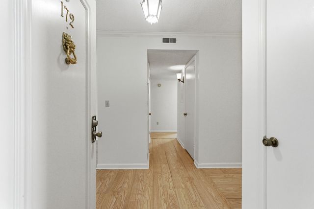 4487 Post Pl Apt 172, Nashville, TN 37205
