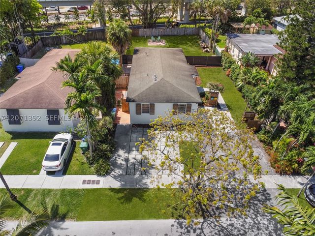 1958 SW 25th Ter Rear, Miami, FL 33133