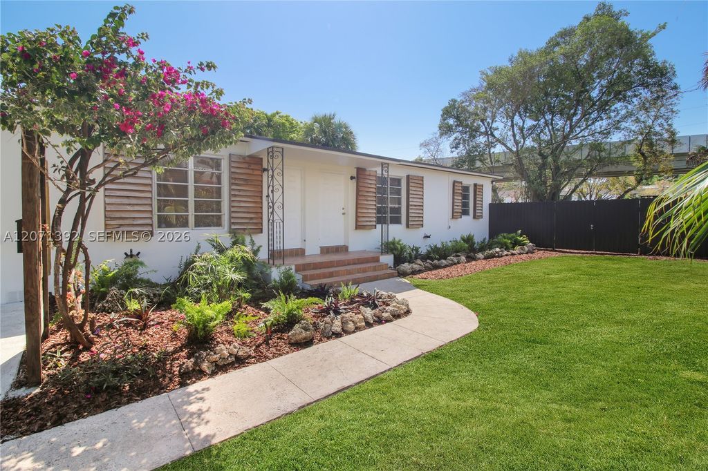 1958 SW 25th Ter Rear, Miami, FL 33133