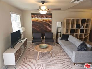 541 S Calle Amigos, Palm Springs, CA 92264