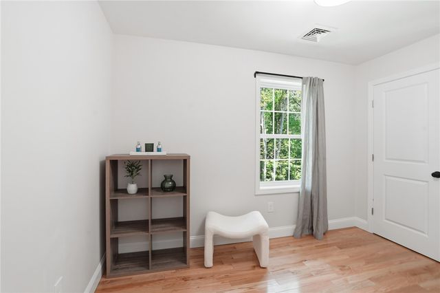 72 Wilbur Road, Lincoln, RI 02865