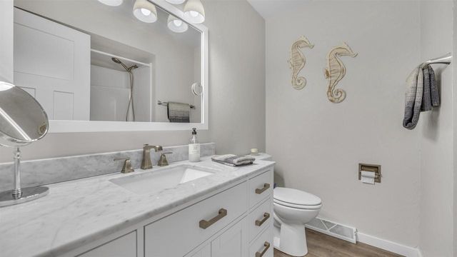 908 MEADOW LANE, Fond Du Lac, WI 54935
