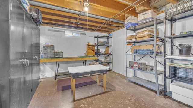908 MEADOW LANE, Fond Du Lac, WI 54935