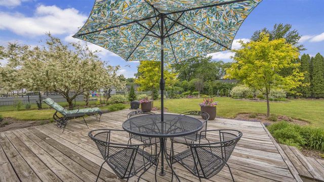 908 MEADOW LANE, Fond Du Lac, WI 54935
