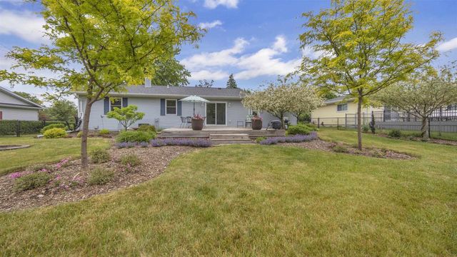 908 MEADOW LANE, Fond Du Lac, WI 54935
