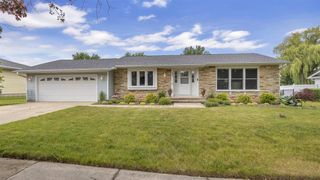 908 MEADOW LANE, Fond Du Lac, WI 54935