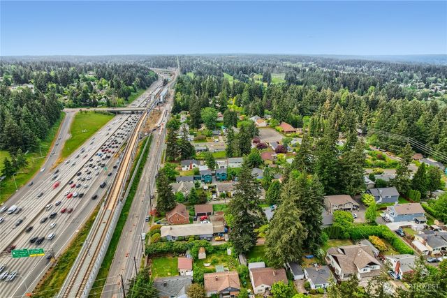 12534 C 5th Avenue NE, Seattle, WA 98125