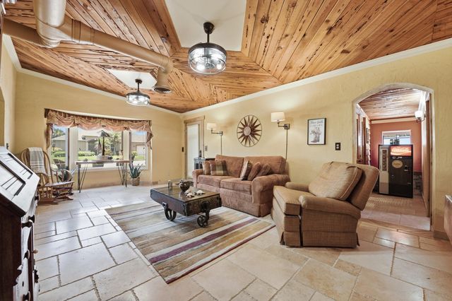 1055 S Brevard Avenue, Cocoa Beach, FL 32931