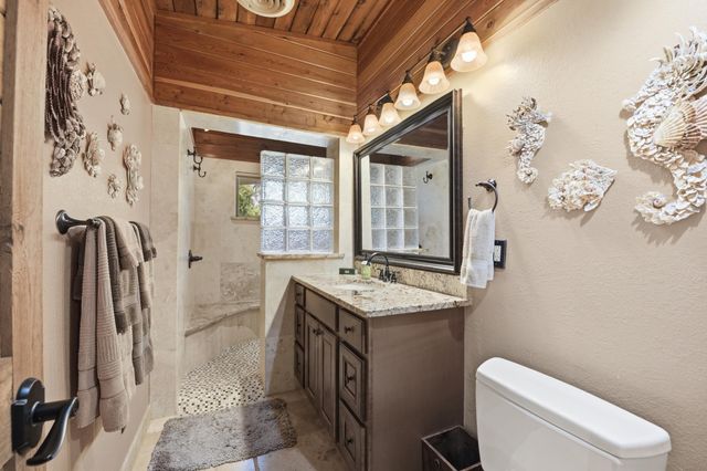 1055 S Brevard Avenue, Cocoa Beach, FL 32931