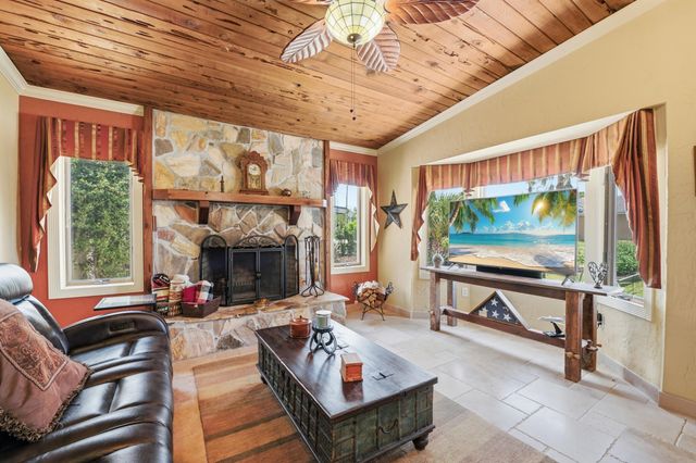 1055 S Brevard Avenue, Cocoa Beach, FL 32931