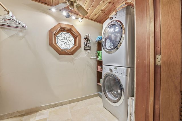 1055 S Brevard Avenue, Cocoa Beach, FL 32931
