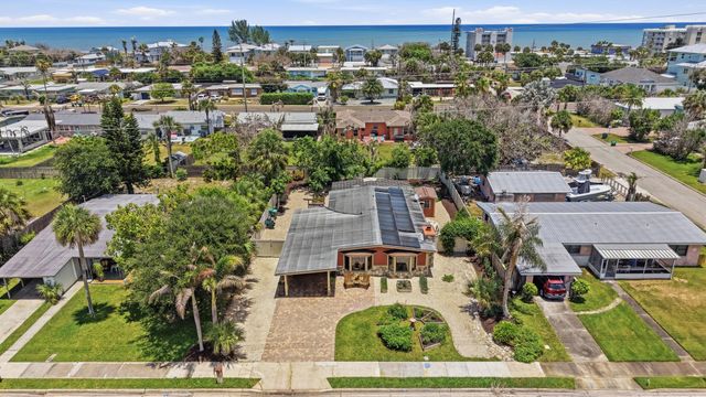 1055 S Brevard Avenue, Cocoa Beach, FL 32931