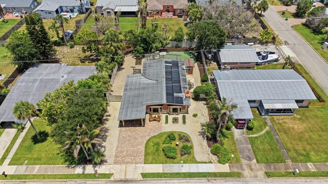 1055 S Brevard Avenue, Cocoa Beach, FL 32931