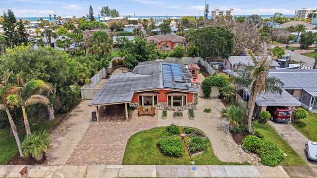 1055 S Brevard Avenue, Cocoa Beach, FL 32931