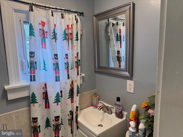 609 W 28TH ST, Wilmington, DE 19802