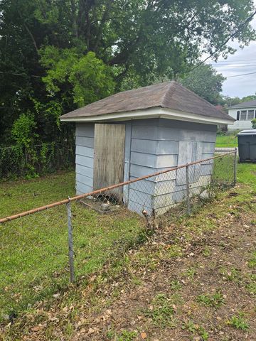 1704 18th Street, Phenix City, AL 36867