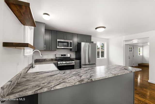 3120 Colburn Culver RD, Sandpoint, ID 83864