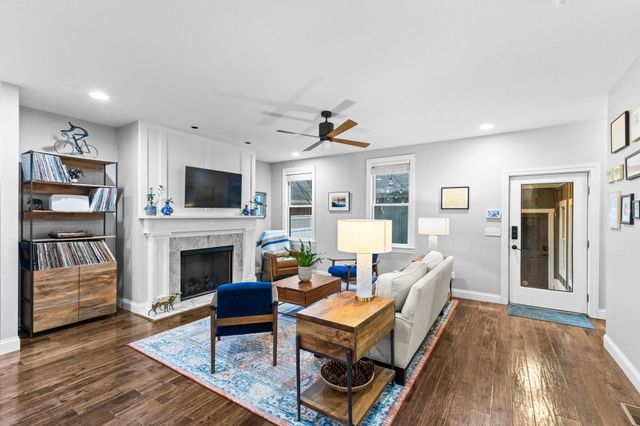 135 Punta Alley, Columbus, OH 43201