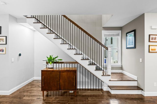 135 Punta Alley, Columbus, OH 43201