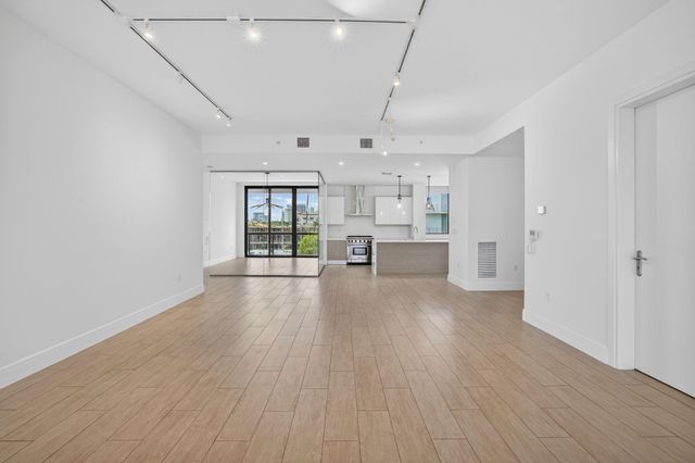 30 Isle Of Venice Drive 403, Fort Lauderdale, FL 33301