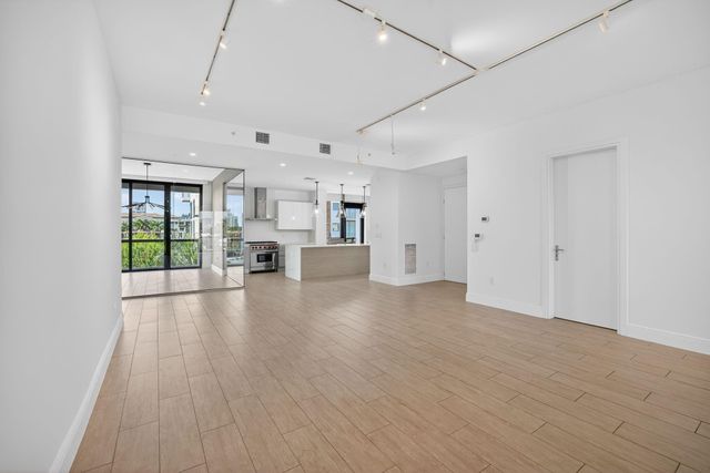 30 Isle Of Venice Drive 403, Fort Lauderdale, FL 33301