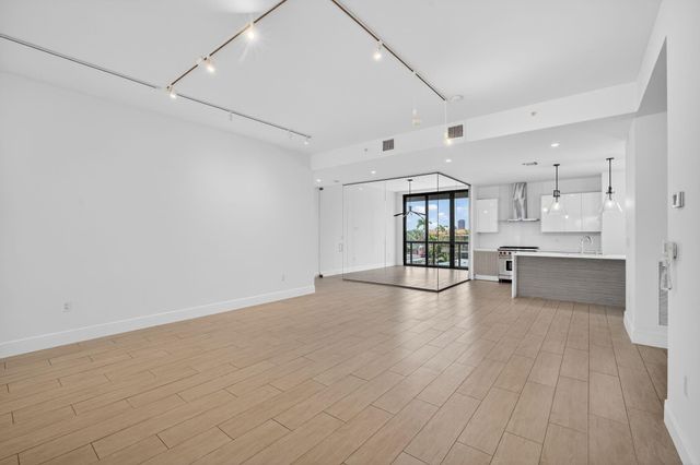 30 Isle Of Venice Drive 403, Fort Lauderdale, FL 33301