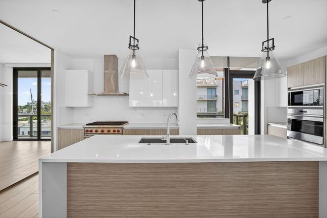 30 Isle Of Venice Drive 403, Fort Lauderdale, FL 33301