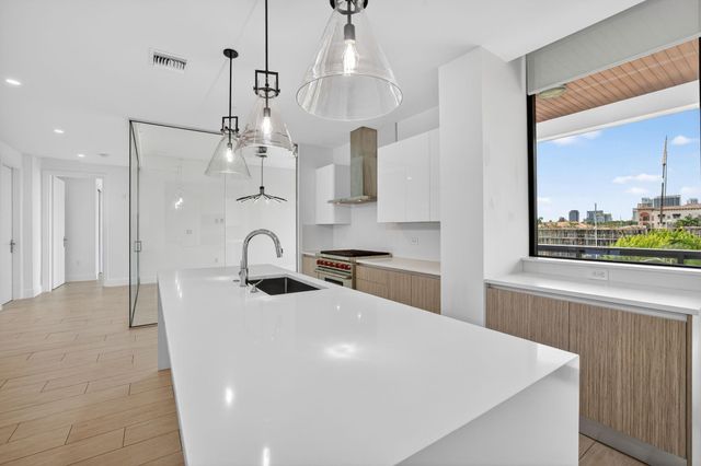 30 Isle Of Venice Drive 403, Fort Lauderdale, FL 33301