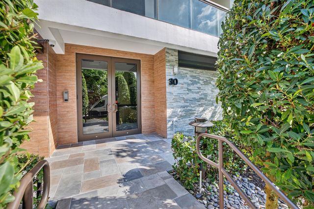 30 Isle Of Venice Drive 403, Fort Lauderdale, FL 33301