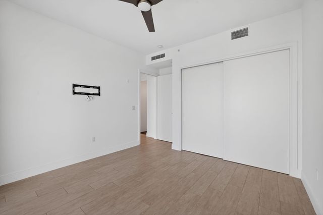 30 Isle Of Venice Drive 403, Fort Lauderdale, FL 33301