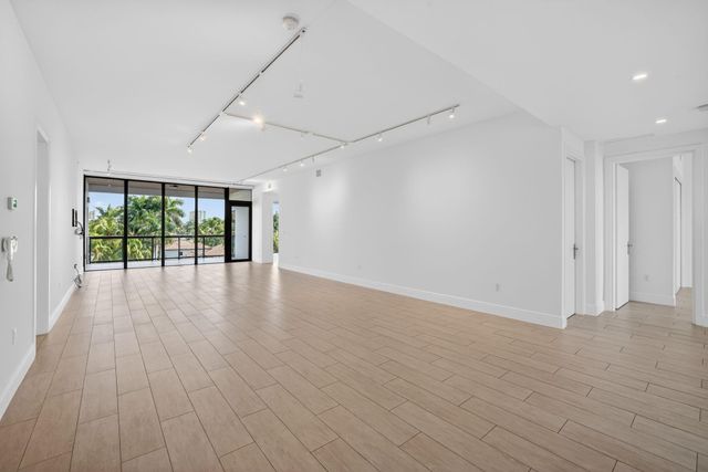 30 Isle Of Venice Drive 403, Fort Lauderdale, FL 33301