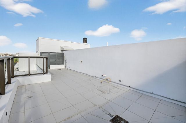 30 Isle Of Venice Drive 403, Fort Lauderdale, FL 33301