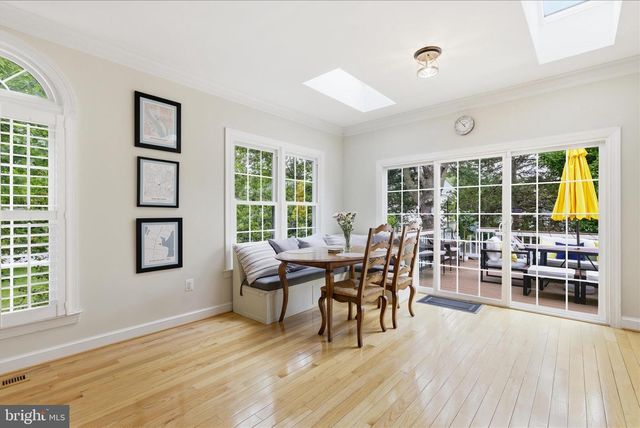 6732 CHURCHILL RD, Mclean, VA 22101