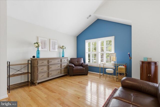 6732 CHURCHILL RD, Mclean, VA 22101