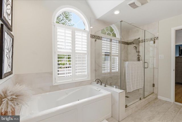 6732 CHURCHILL RD, Mclean, VA 22101