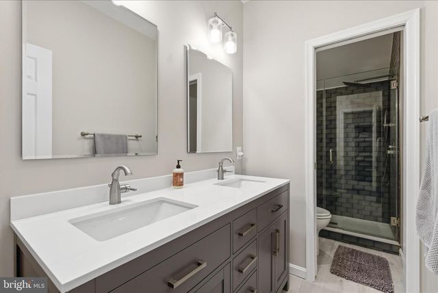 6732 CHURCHILL RD, Mclean, VA 22101
