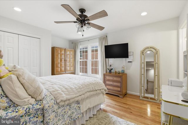 6732 CHURCHILL RD, Mclean, VA 22101