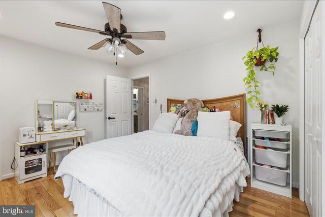 6732 CHURCHILL RD, Mclean, VA 22101