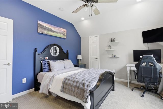 6732 CHURCHILL RD, Mclean, VA 22101