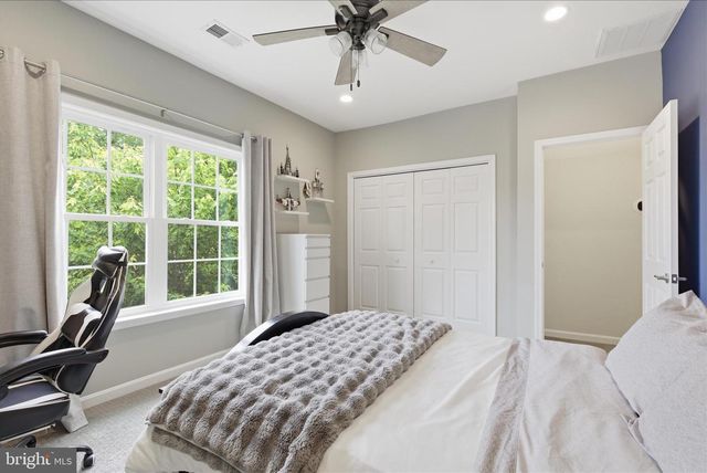 6732 CHURCHILL RD, Mclean, VA 22101