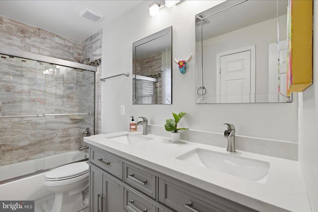 6732 CHURCHILL RD, Mclean, VA 22101