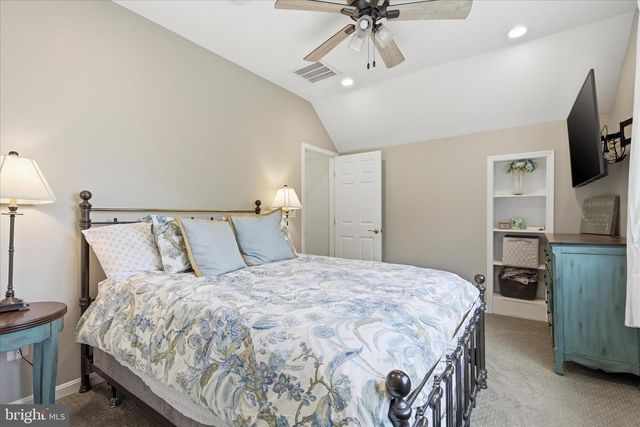 6732 CHURCHILL RD, Mclean, VA 22101