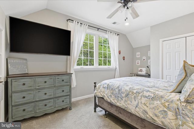 6732 CHURCHILL RD, Mclean, VA 22101