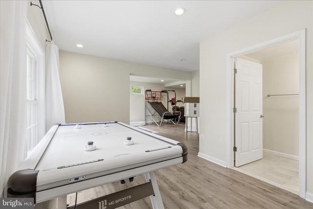 6732 CHURCHILL RD, Mclean, VA 22101